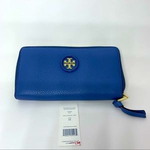 NWT Tory Burch Whipstitch Logo Zip Continental Wallet - Wallis Blue